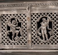 fileadmin/roha/images_galerie/orte_landschaft/Teisendorf/IN-Achthal/TEI-ACHT-MU-0010-06-D-roha-Teisendorf-Achthal-Museum-Ofen-Guss-Eisen.png