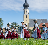 fileadmin/roha/images_galerie/orte_landschaft/Ainring/Trachtenfest/BR-FEST-FELDK-TRACH-2019-08-18-0939-02-D-roha-Brauchtum-Fest-Feldkirchen-Trachtenverein-Thundorf-Strass.png
